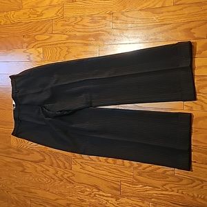 Womens BILL BLASS Pants. Size 8. Black with Red Pin Stripe.